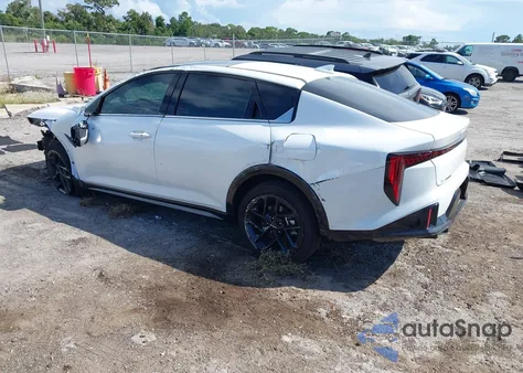 2025 Kia K4 Gt-Line Turbo from USA, damaged, VIN 3KPFW4DC6SE108654